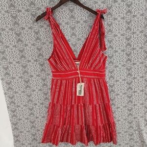 NWT Savanna Jane V neck Tied shoulder printed ruffle mini dress M